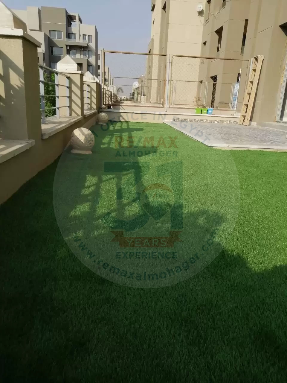 كمبوند فيلج جيت التجمع الخامس