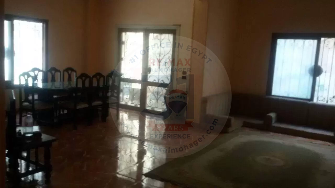 Real estate with garden in Fifth Settlement