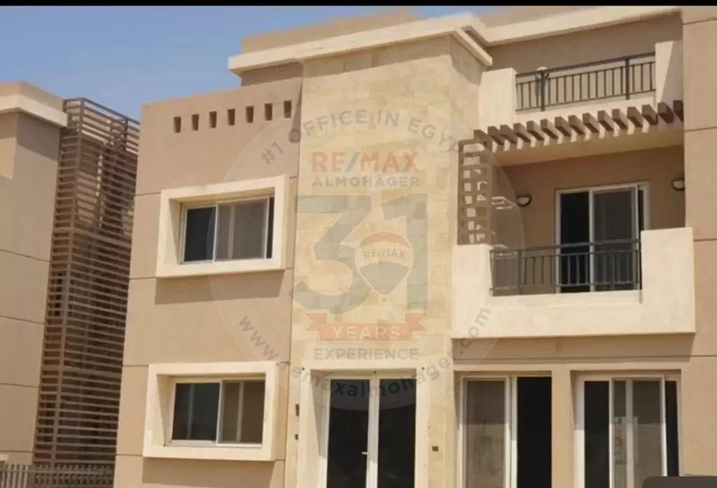 للبيع تاج سيتي