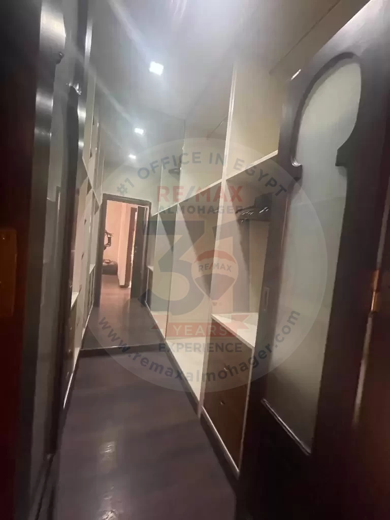 عقارات تطل على حمام السباحة في قطامية بلازا