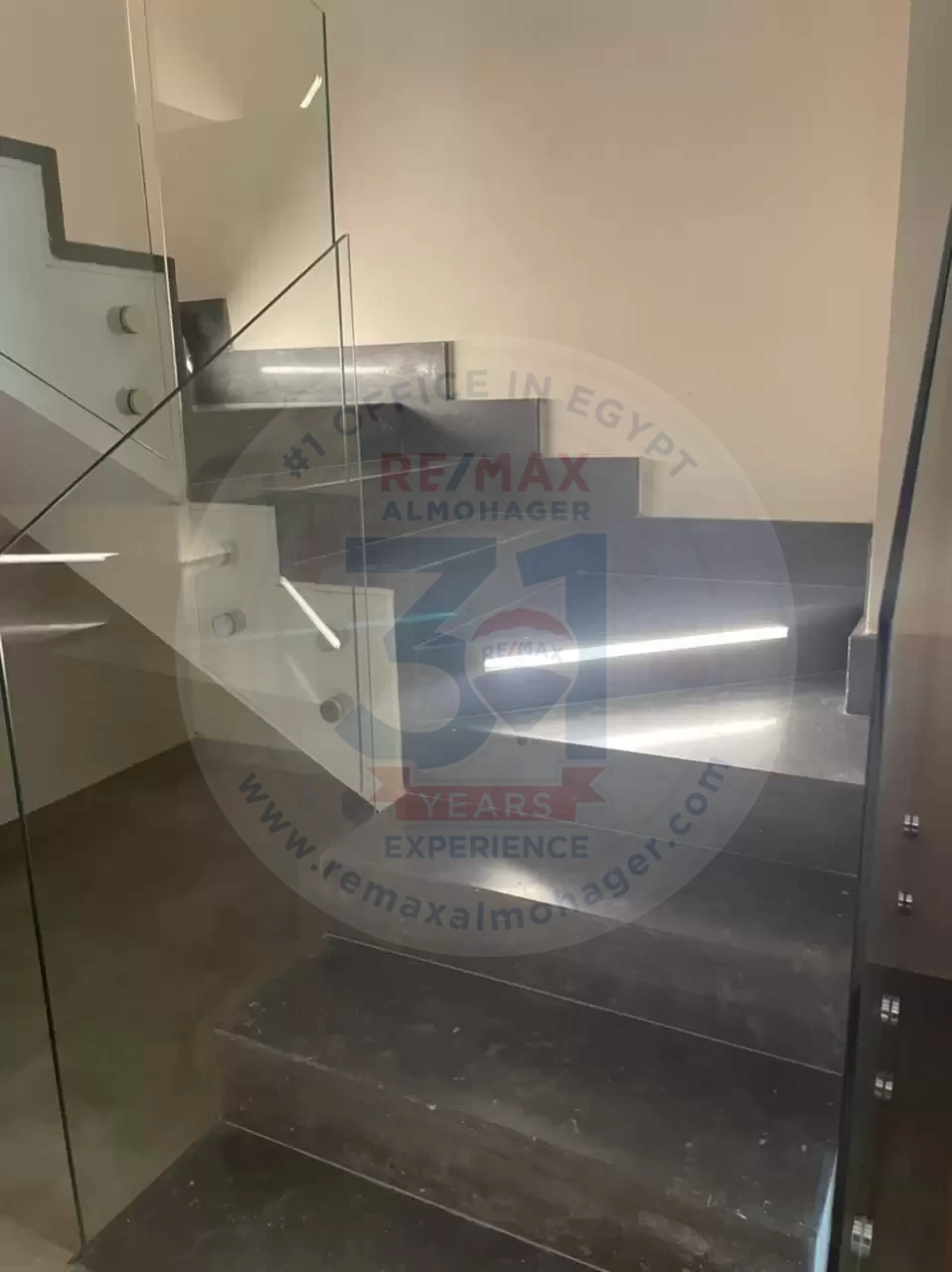 Penthouse for sale in trio garden