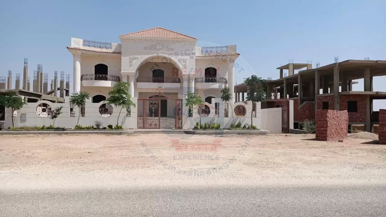 قصر للبيع فى هيليوبليس الجديدة امام مدينتى 2850م