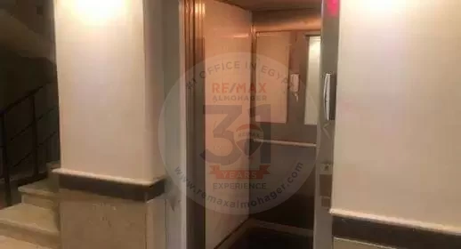 ستوديو80 متر للبيع يطل على شارع التسعين