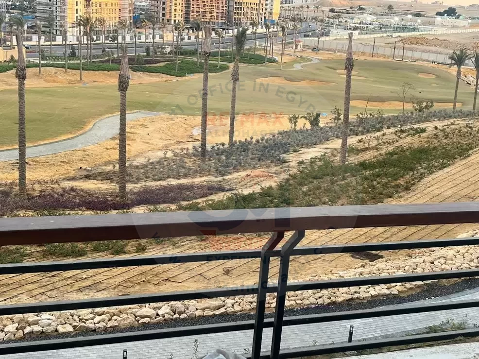 شقة 3 نوم للبيع فى اب تاون كايرو