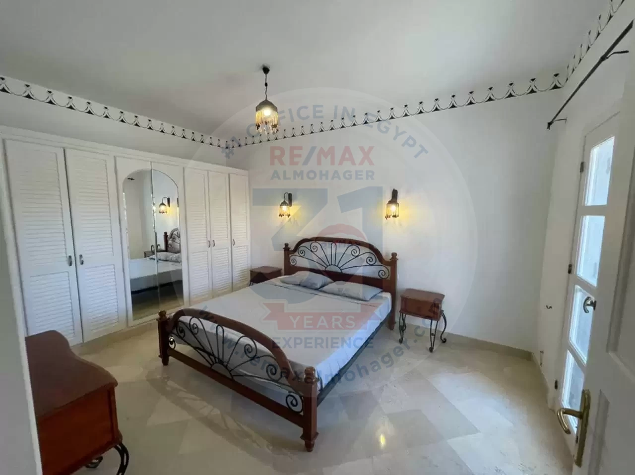 Penthouse overlooking the sea for sale in Abu Tig Marina