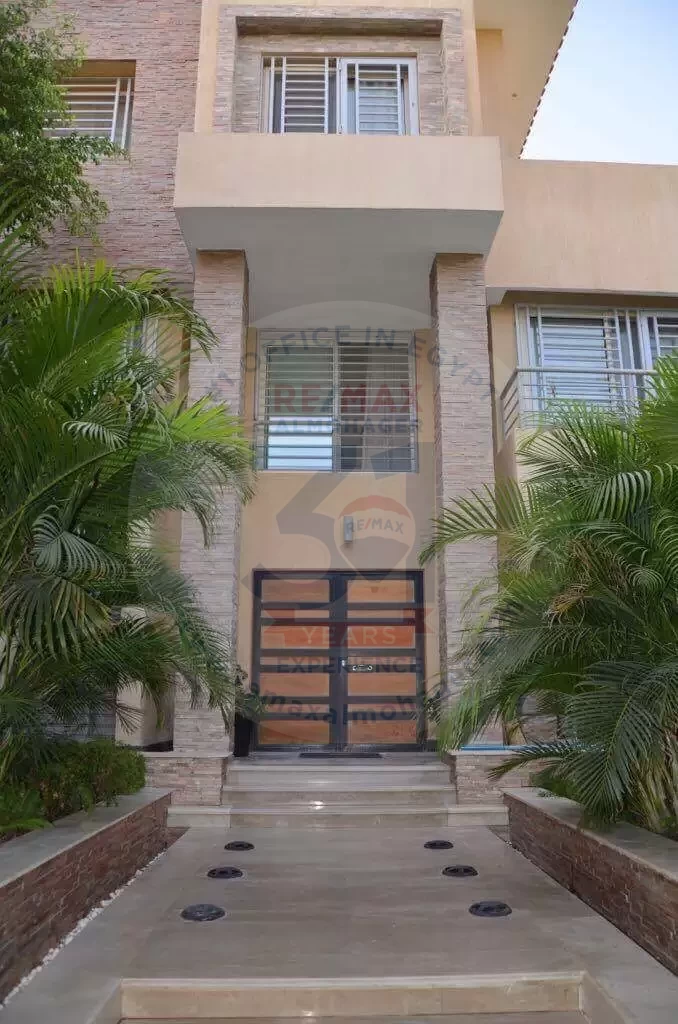 Superlux Villa 890 m2 For Sale In West Somid
