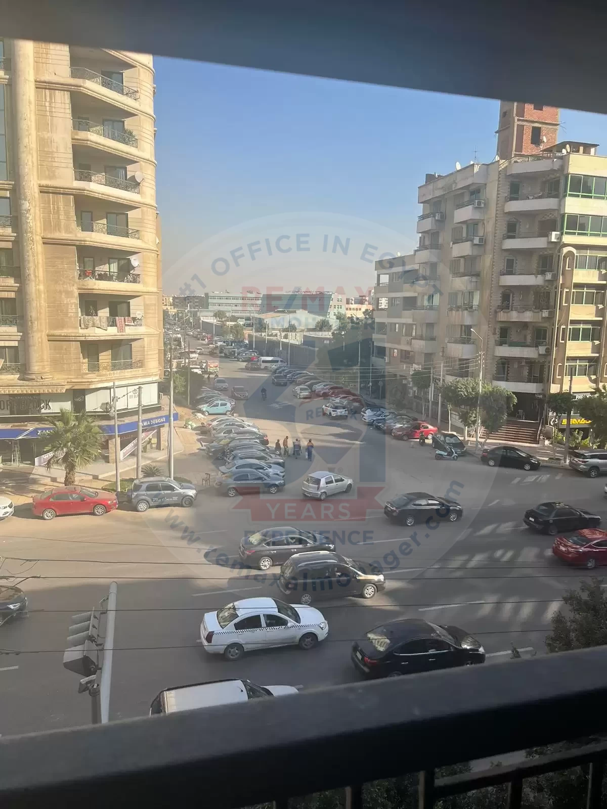 للبيع شقة فى الماظه