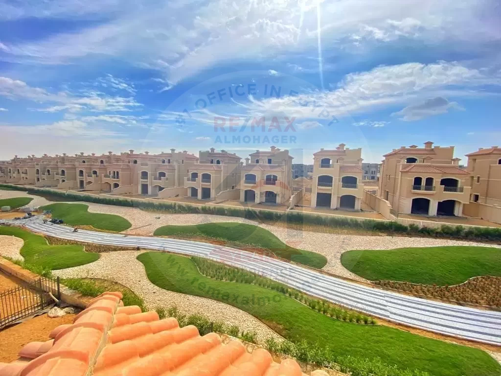 للبيع في لافيستا سيتي