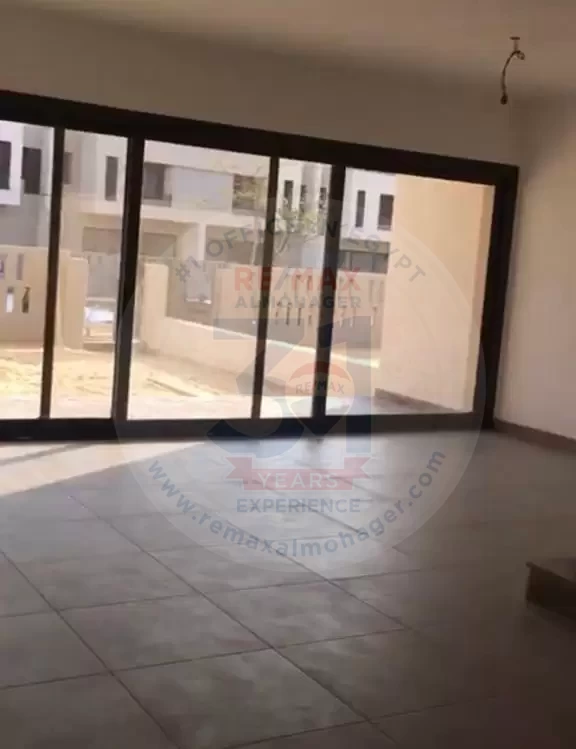 Duplex 170 meters in a prime location in Shorouk City