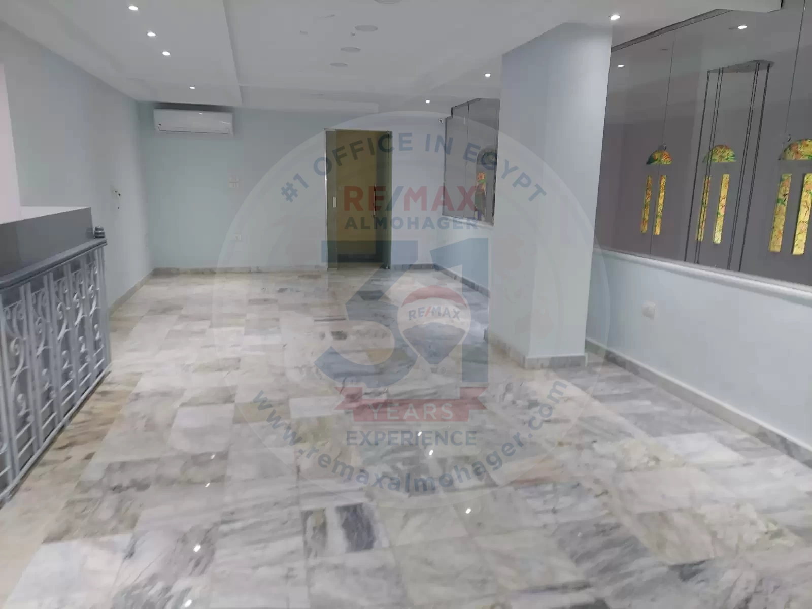 Villa for sale in Heliopolis, with an area of ​​1000 square meters, suitable for an administrative building