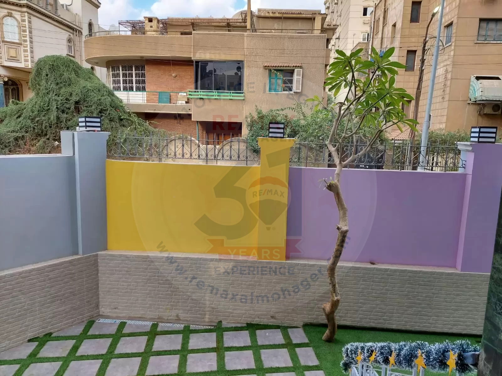 Villa for sale in Heliopolis, with an area of ​​1000 square meters, suitable for an administrative building