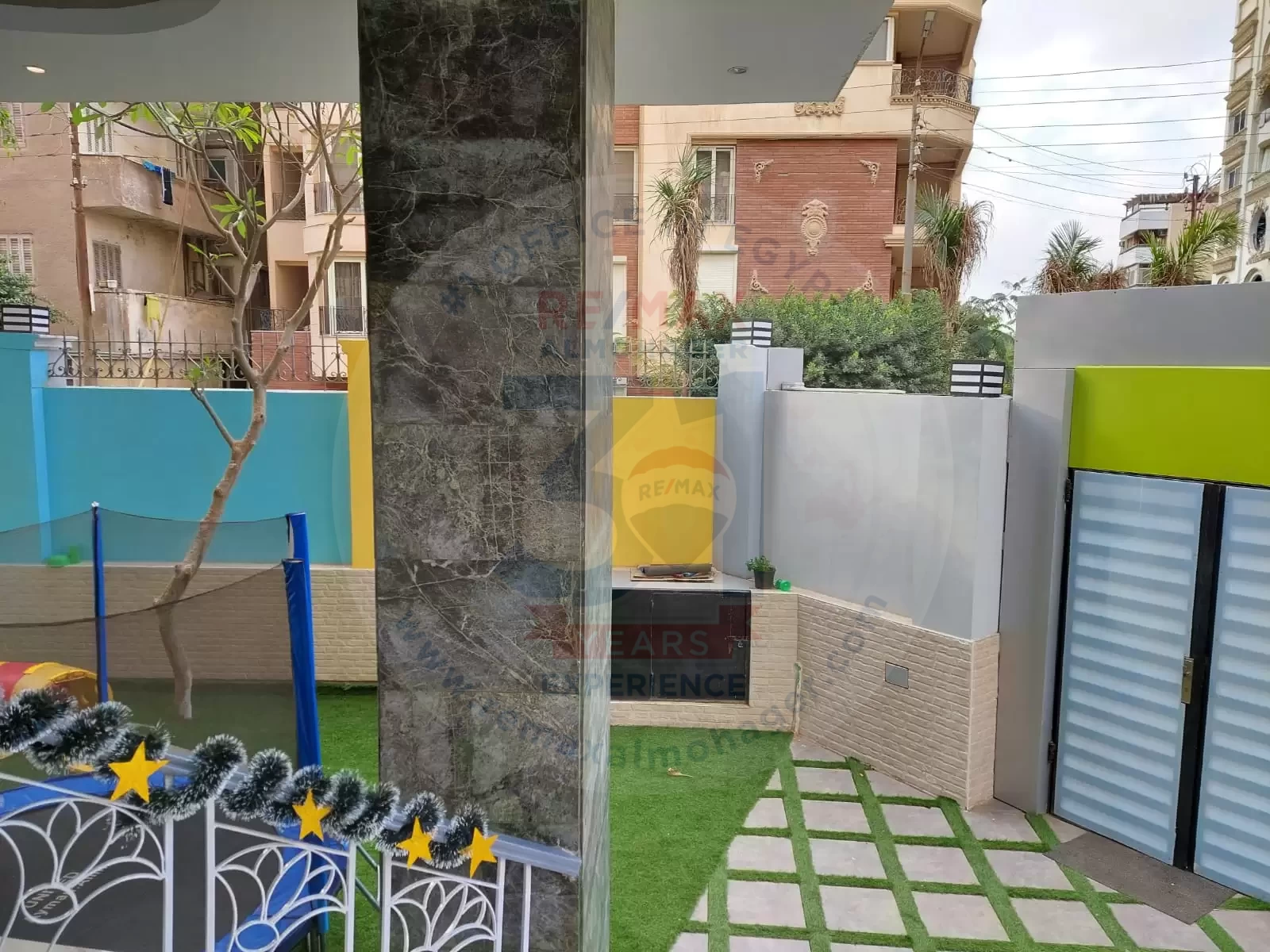 Villa for sale in Heliopolis, with an area of ​​1000 square meters, suitable for an administrative building