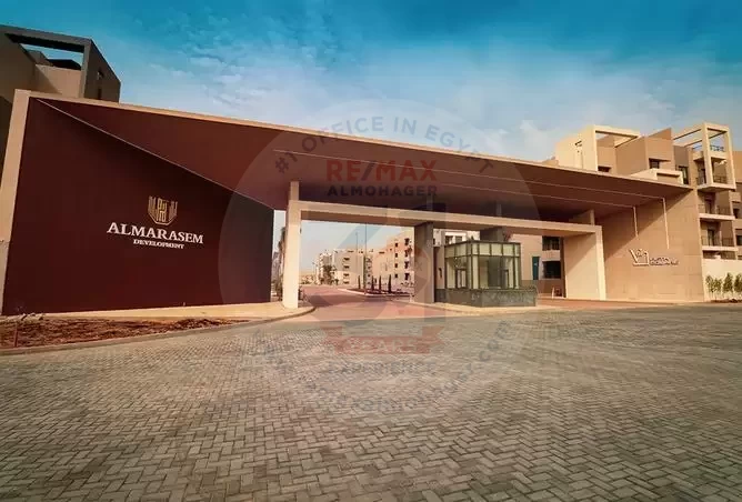3 bedroom apartment for rent in the Fifth Square compound