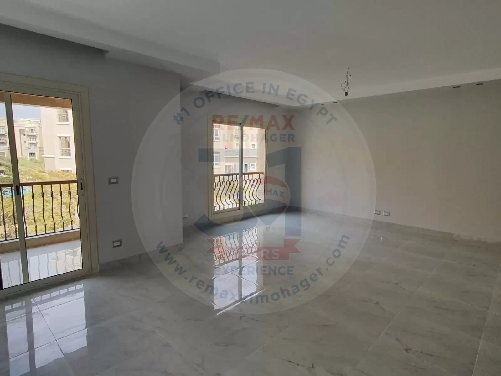 Apartment in Cairo in Katameya Plaza Compound for rent