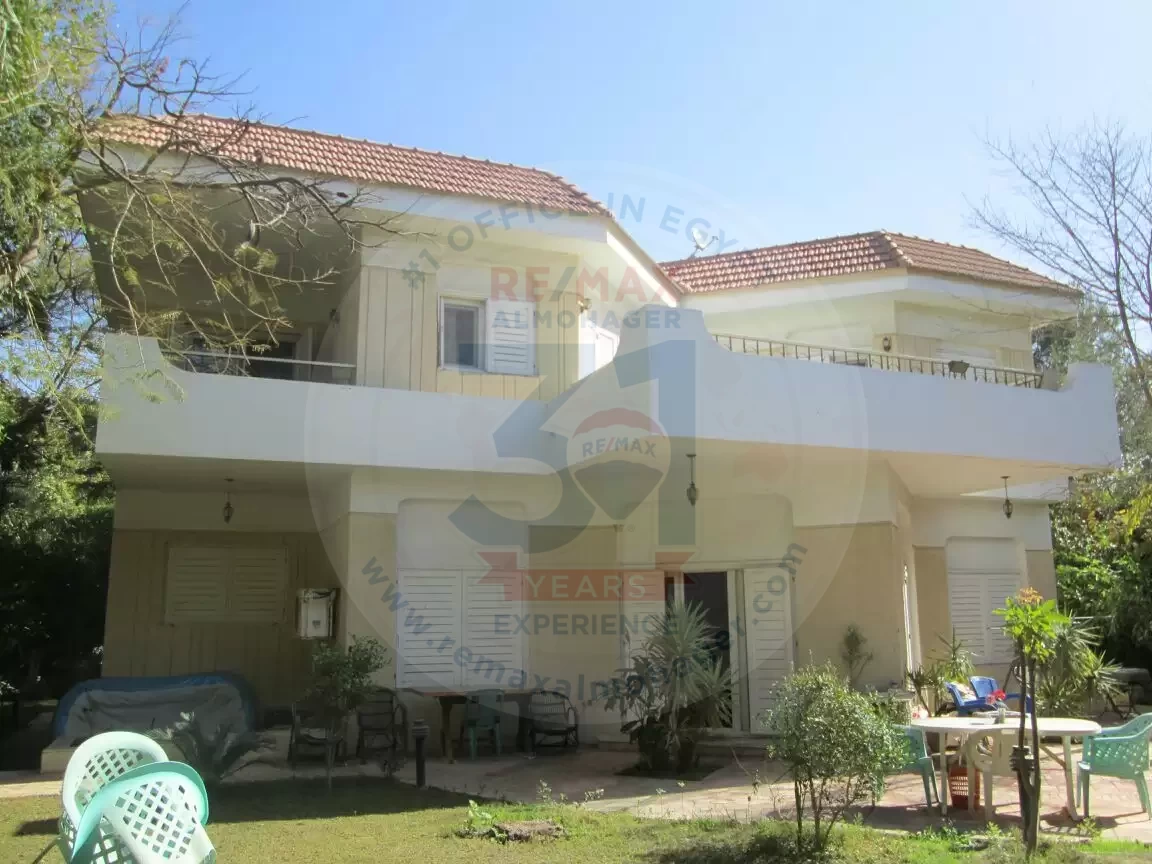 Villa For Sale In Mena Garden City