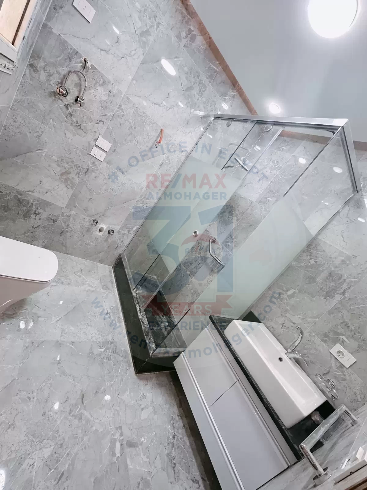 4-bedroom apartment in The Square Compound for rent