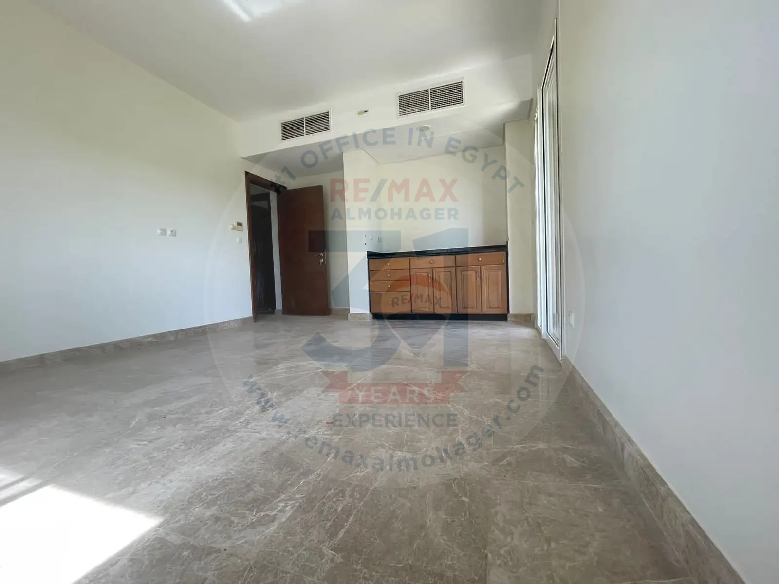 Villa for rent in Mivida, New Cairo, 650 meters