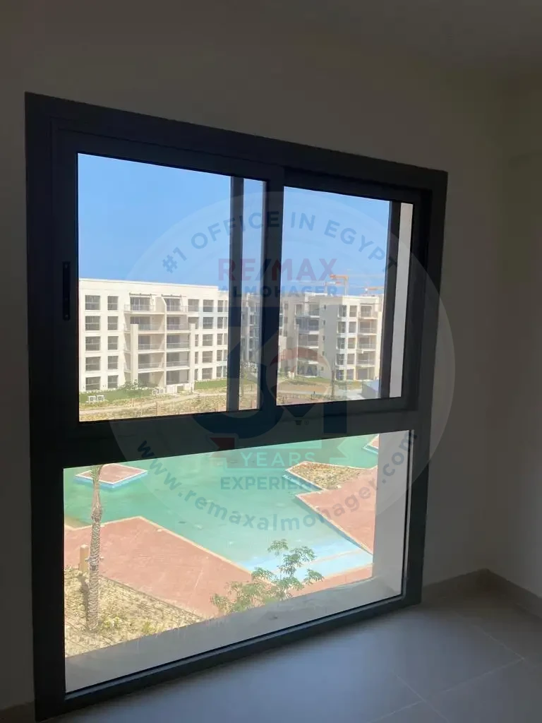 Office for Sale in One Kattameya area 159m