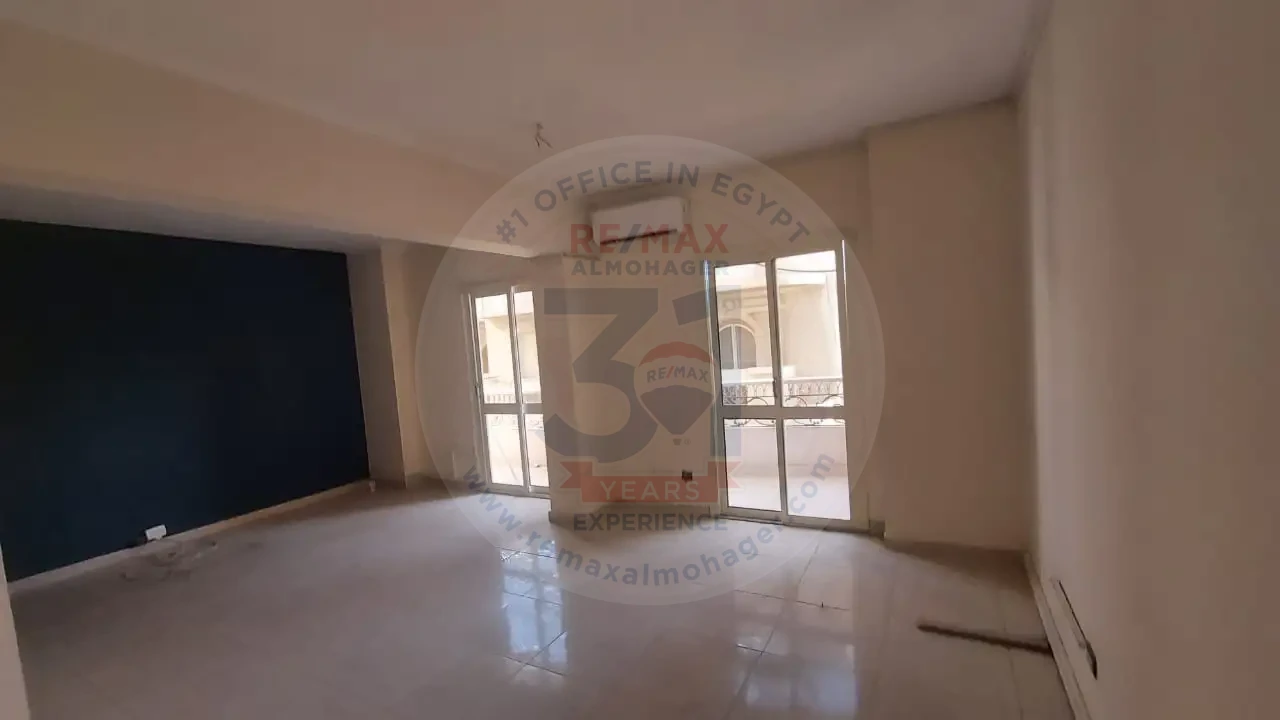 Admin Office for Rent With ACs in Maadi 300m