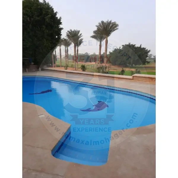 فيلا للإيجار بالقاهرة الجديدة