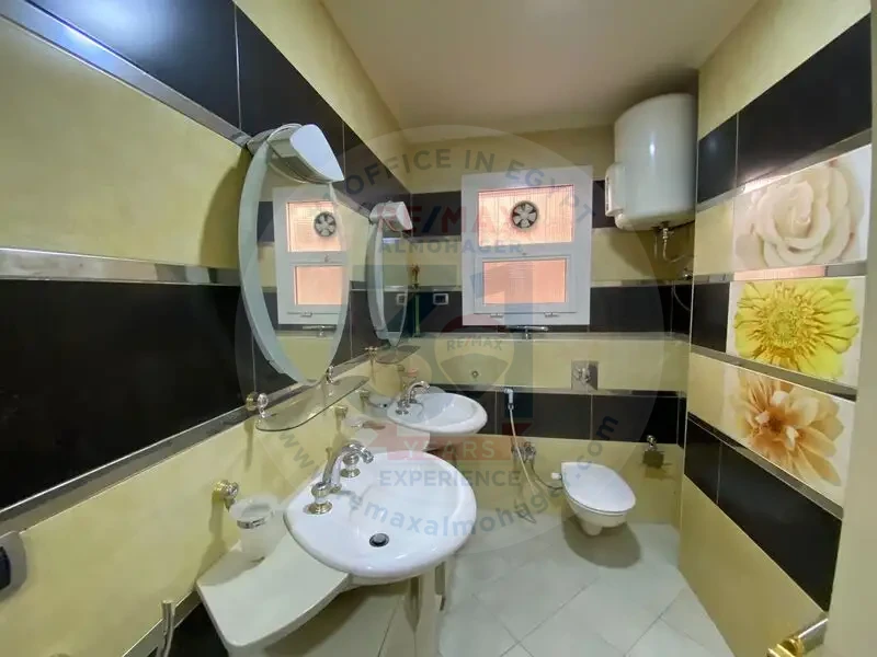 Apartment 733 sqm in Almaza district, Heliopolis