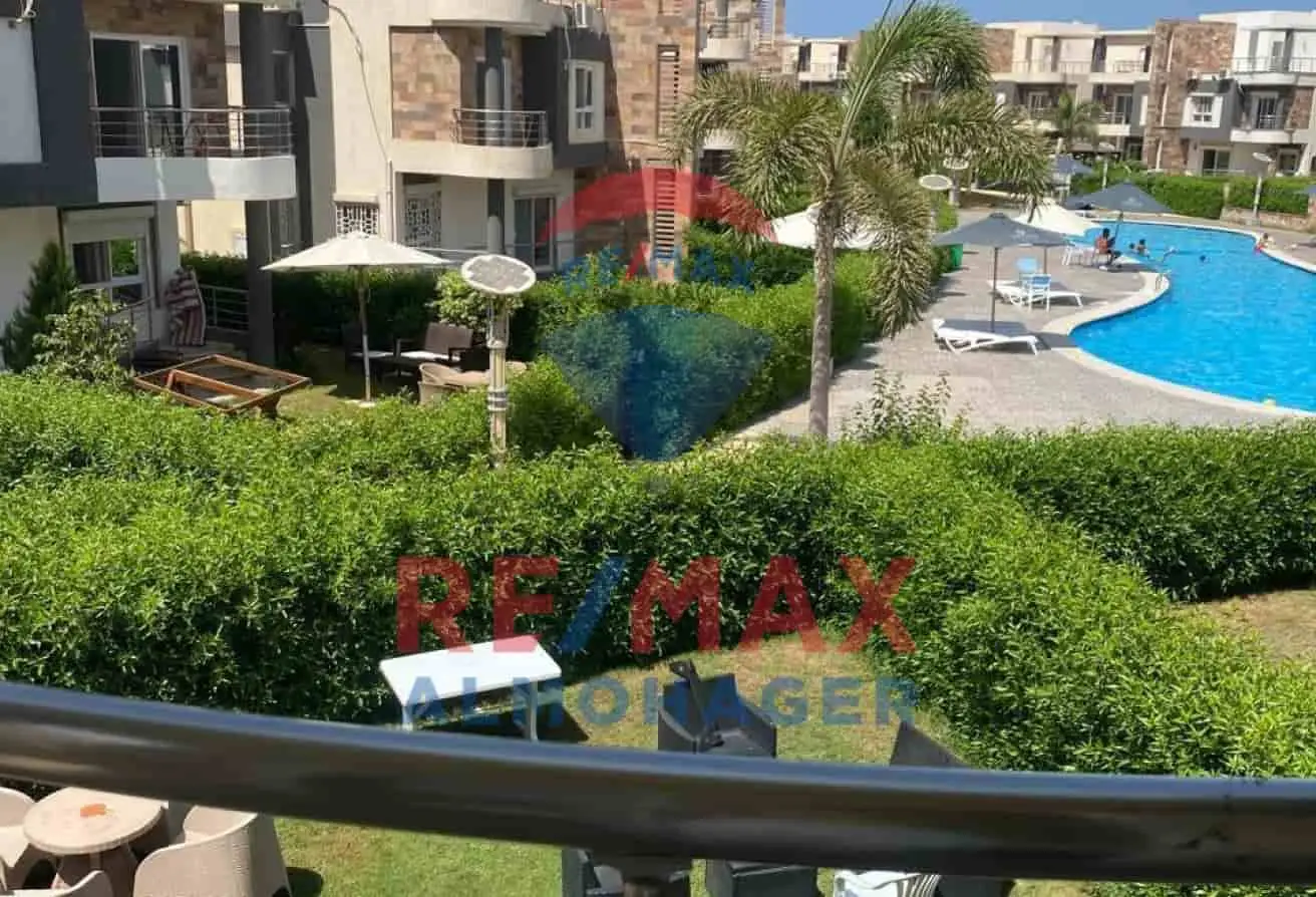 إطلالة حمام سباحة من فيلا مارسيليا بيتش الساحل الشمالي