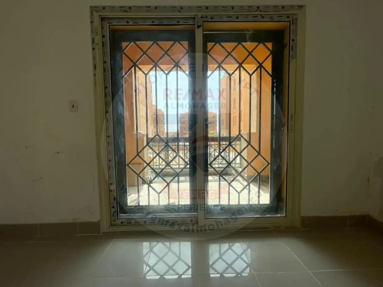 Apartment in a compound near the American University for rent