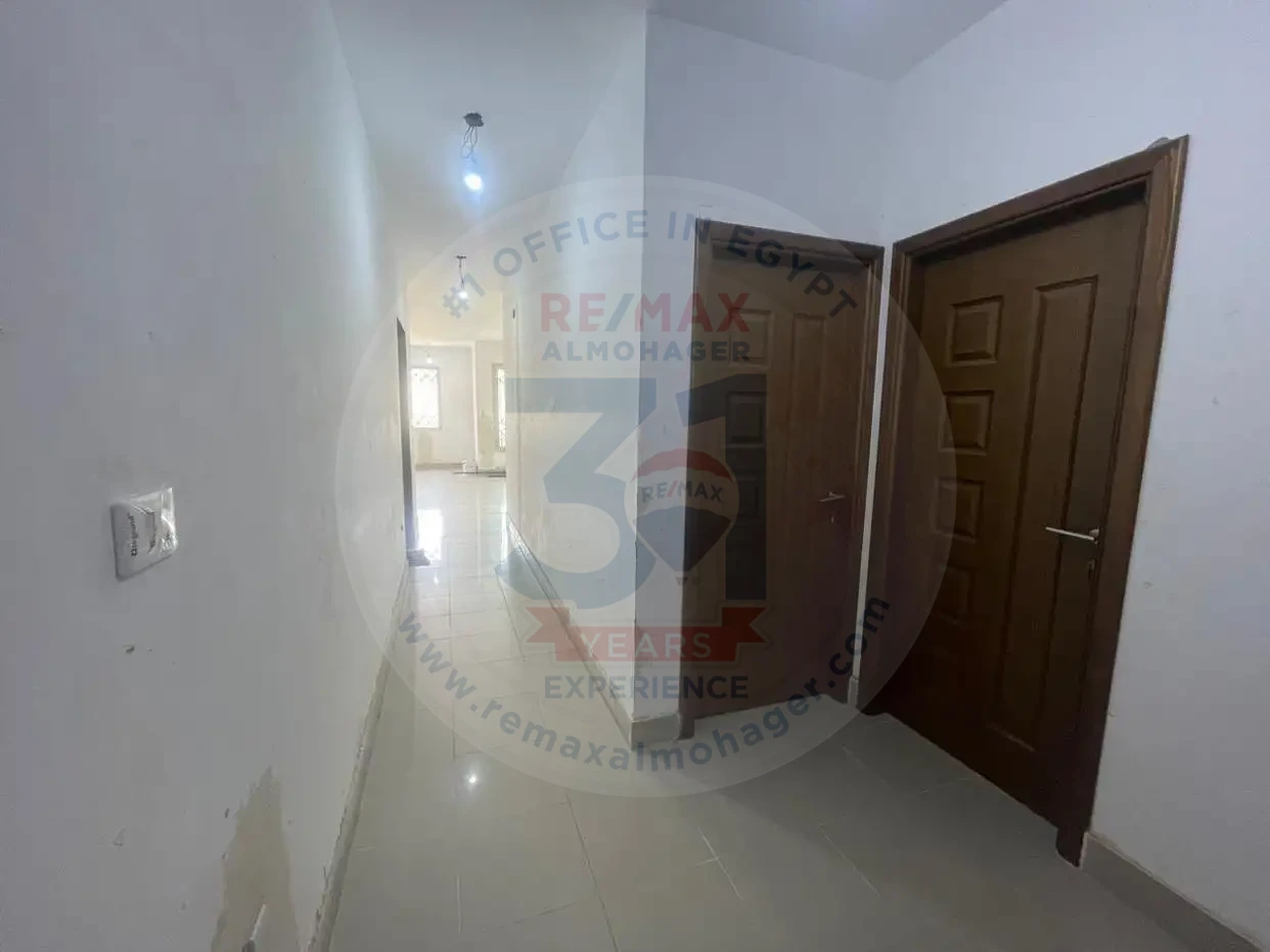 Finished apartment in a compound in a prime location in New Cairo