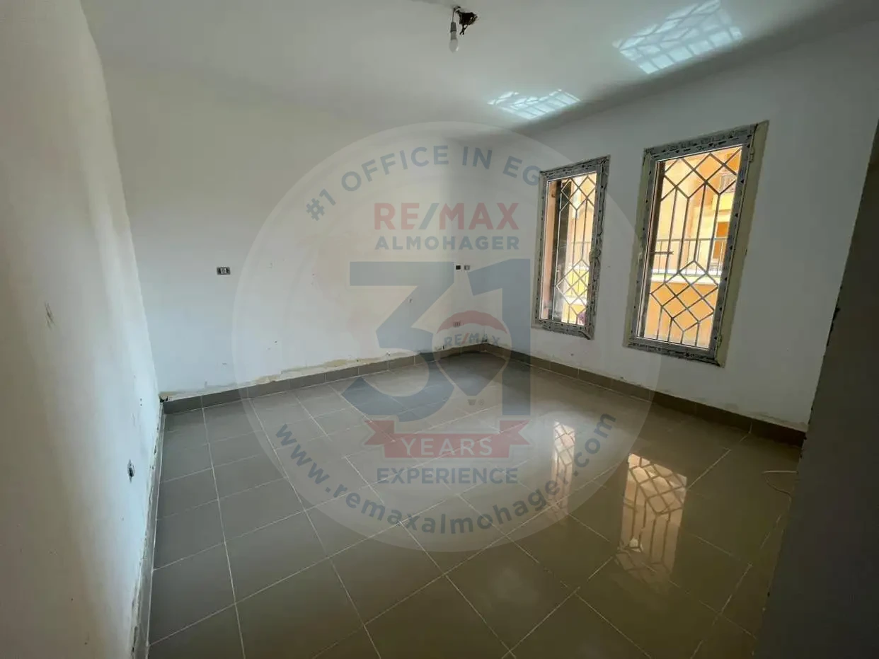 220 sqm apartment for rent in New Cairo