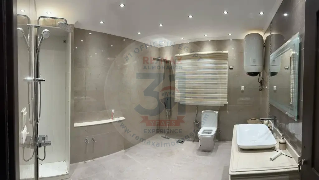 Super luxury apartment for rent in Al Yasmine 4, First Settlement