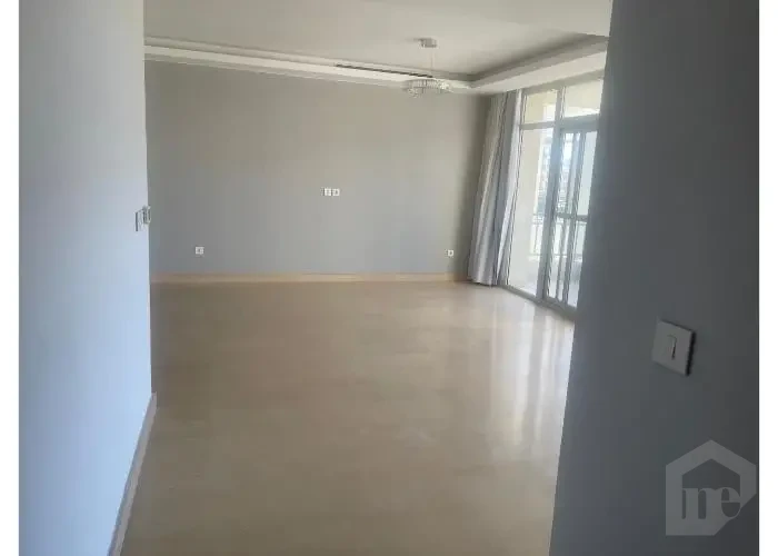 3-bedroom apartment for rent in Cairo Festival empty room