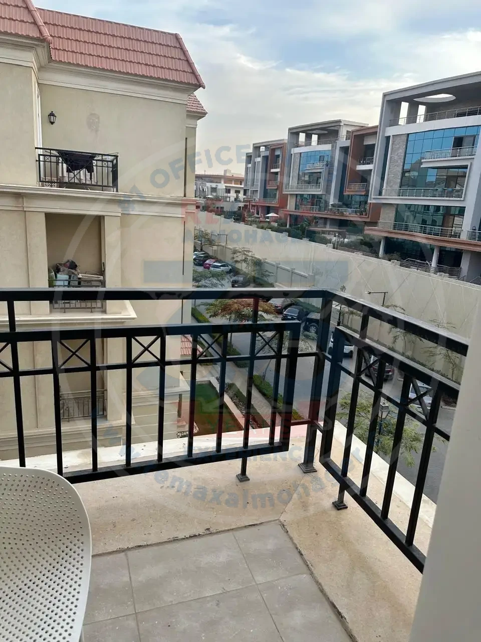 For rent in Regents Park Compound, a repeated floor apartment