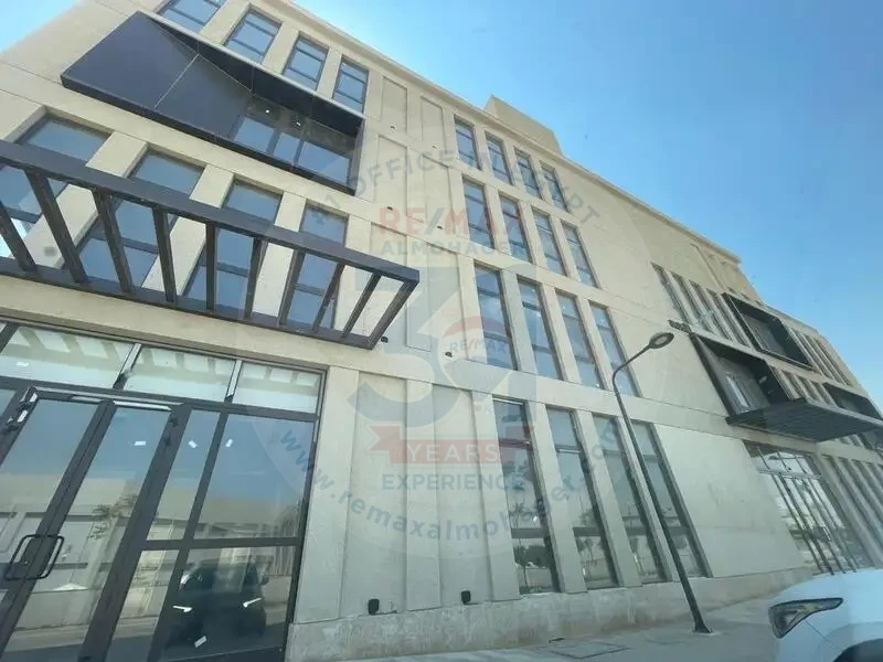 Entire property for rent in the capital.