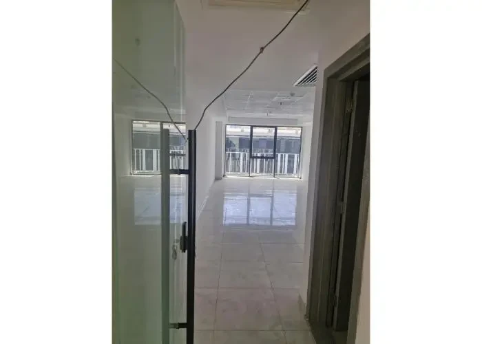 مقر إداري للإيجار
