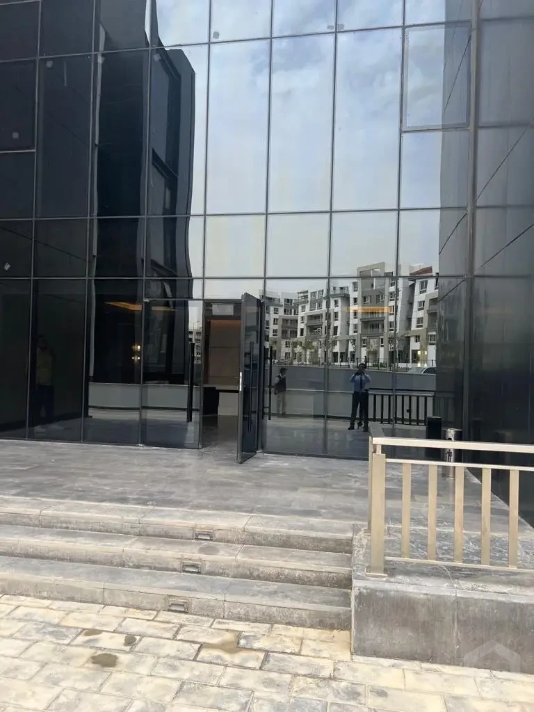 Prime office for sale in Hyde Park New Cairo Business District