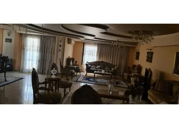 شقه للبيع