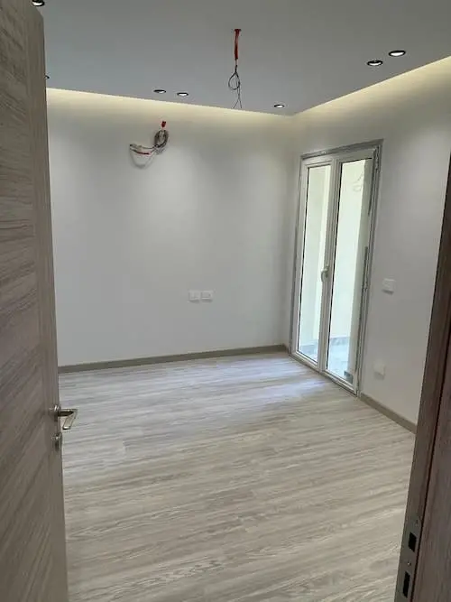 apartment 280 meters for rent