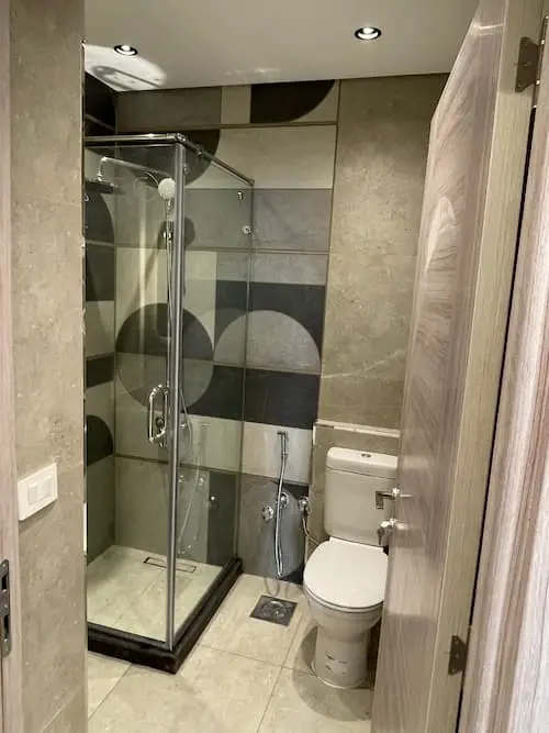 apartment 280  meters with garden for rent