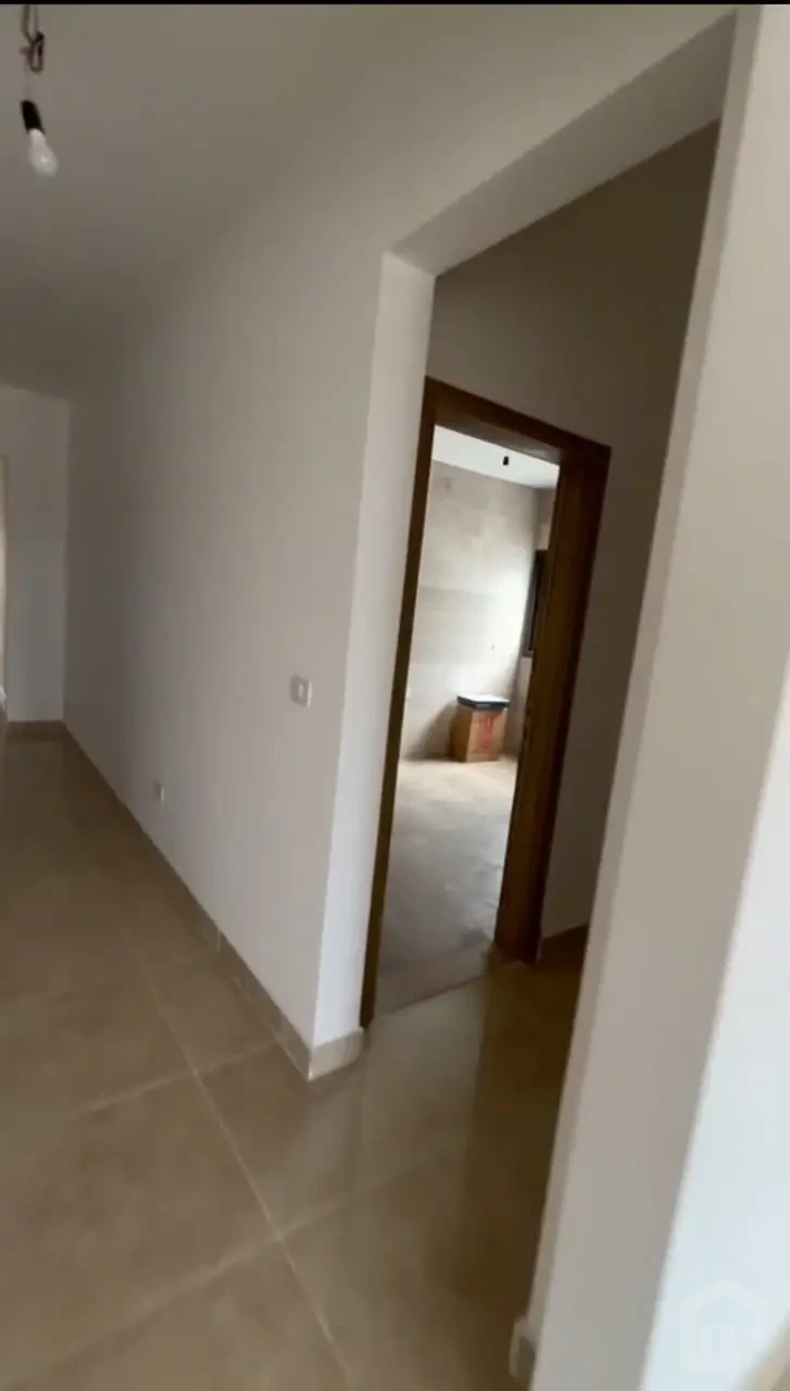 شقة كورنر 250م للإيجار في Moon Residence