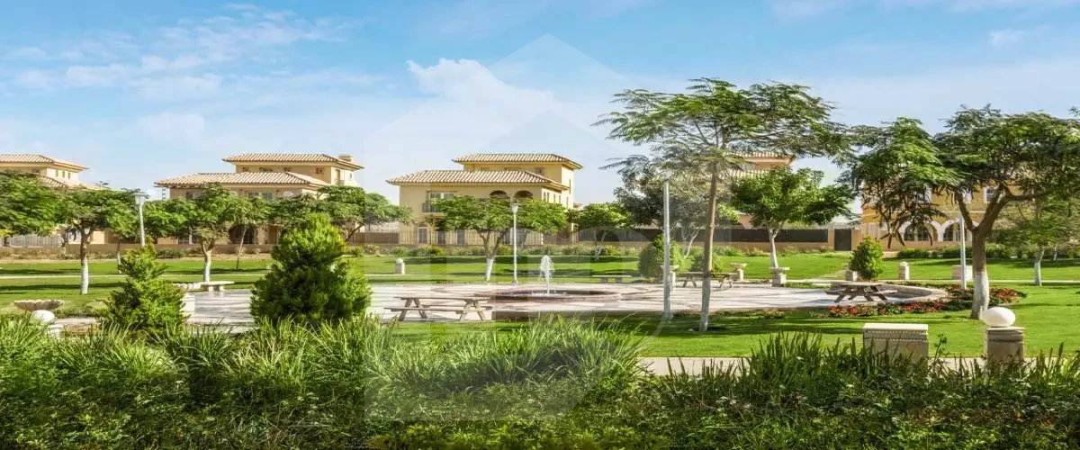 شقة للايجار فى كمبوند هايد بارك بفيو لاند سكيب