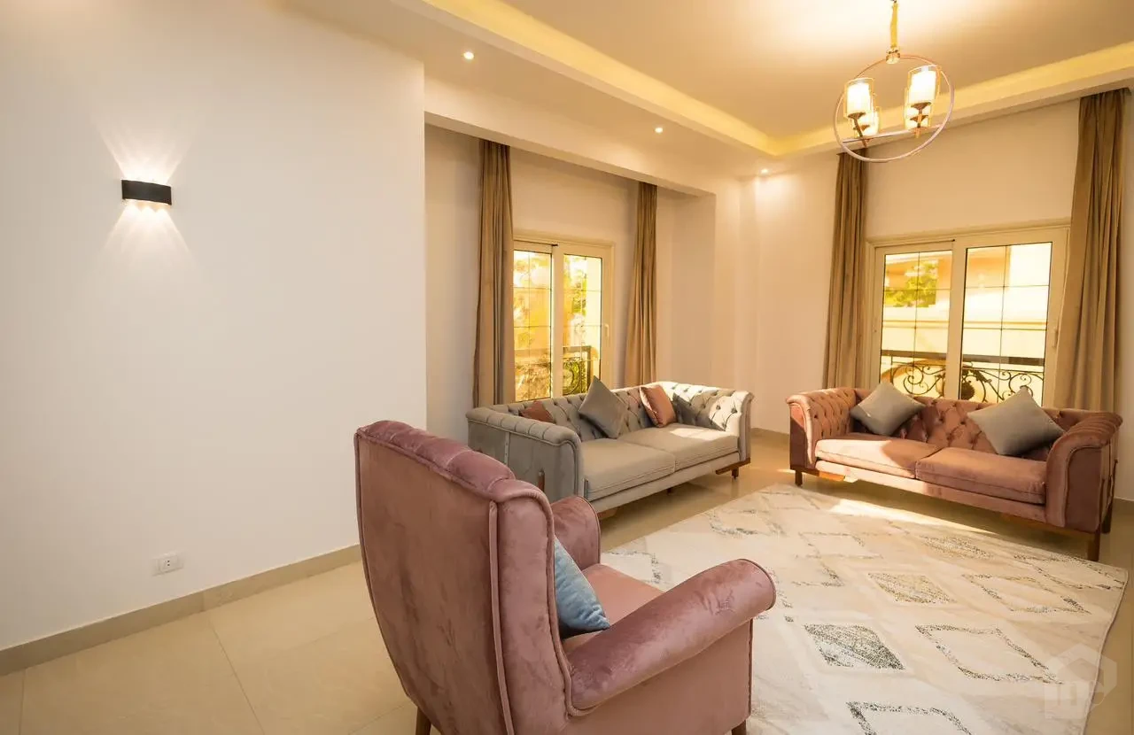 Ground Floor Apartment with Garden & Private Entrance – 330 sqm, Al Banafseg 7