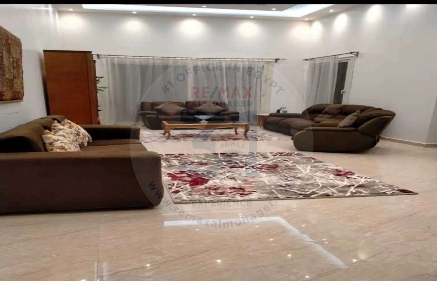 شقة للايجار في النرجس 3 بالتجمع 250م مفروشة