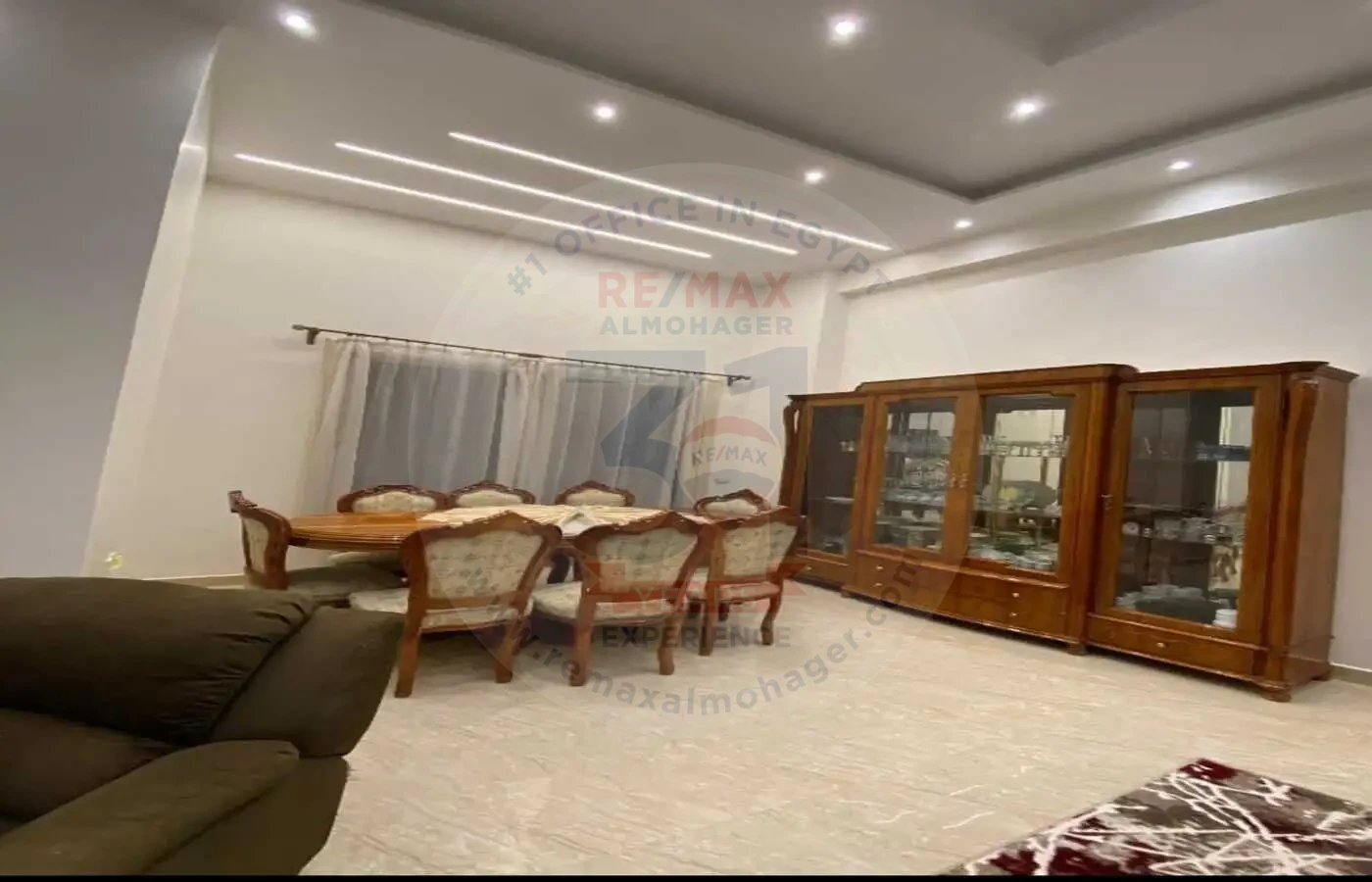 شقة للايجار في النرجس 3 بالتجمع 250م مفروشة