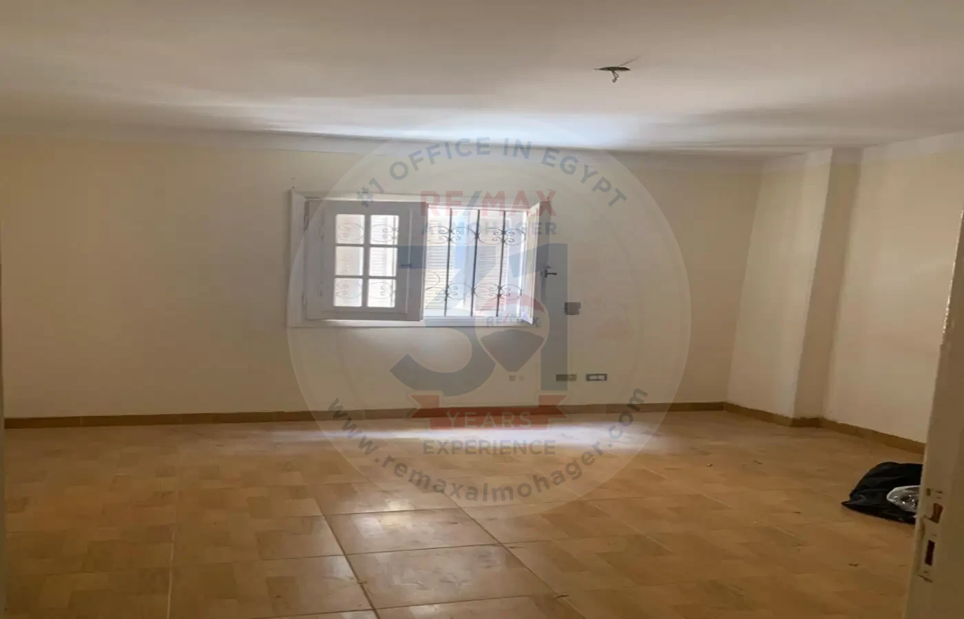For rent in Al Yasmine, Fifth Settlement, apartment 180 m