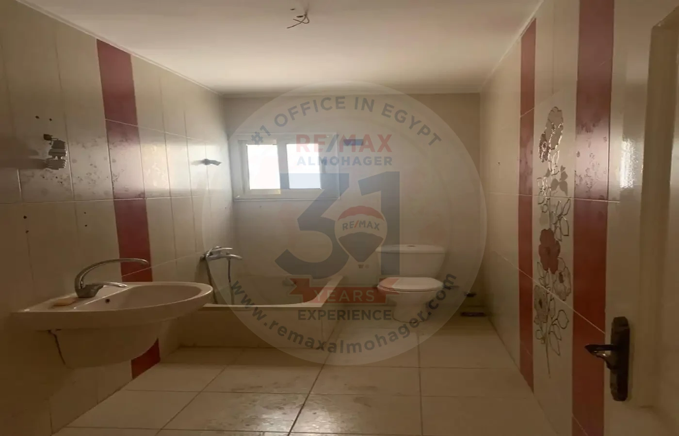 Ground floor apartment for rent in Fifth Settlement, Super Lux