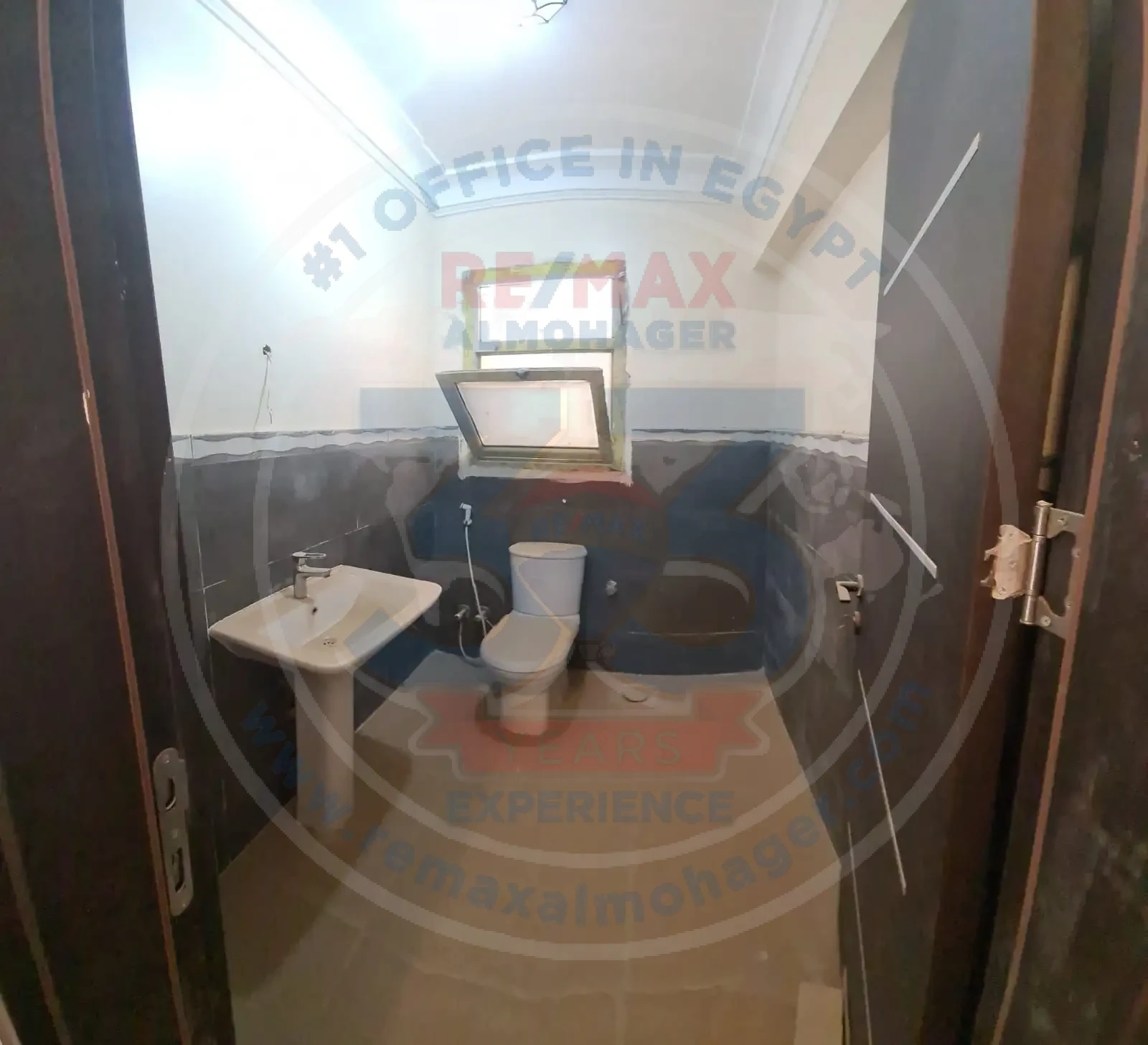 For rent in Mostaqbal City, an apartment of 191m in Capital Gardens Compound