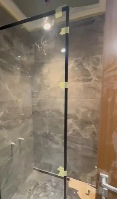 Apartment for rent in District 5 modern shower bathroom