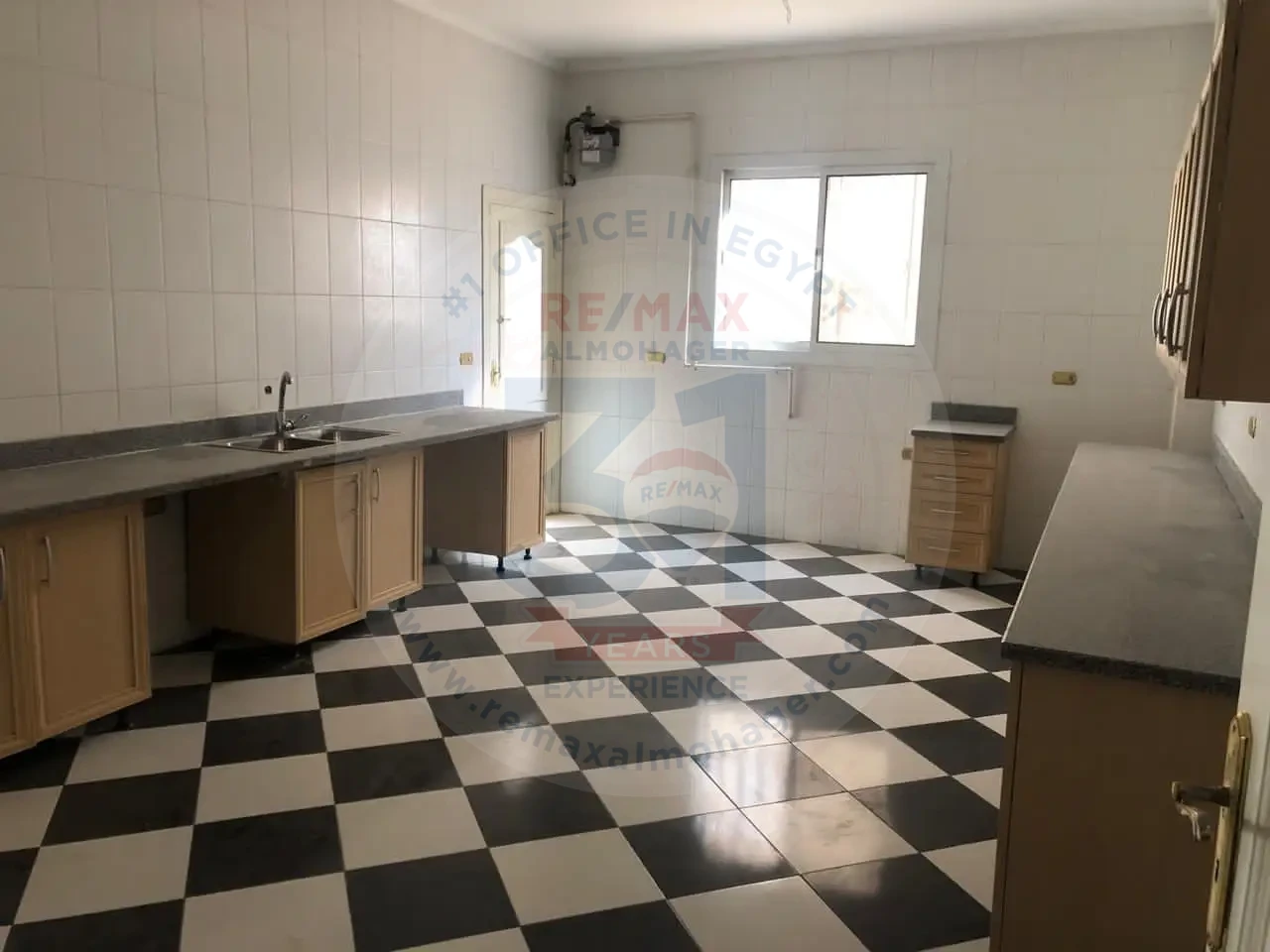 Fifth District apartment for rent