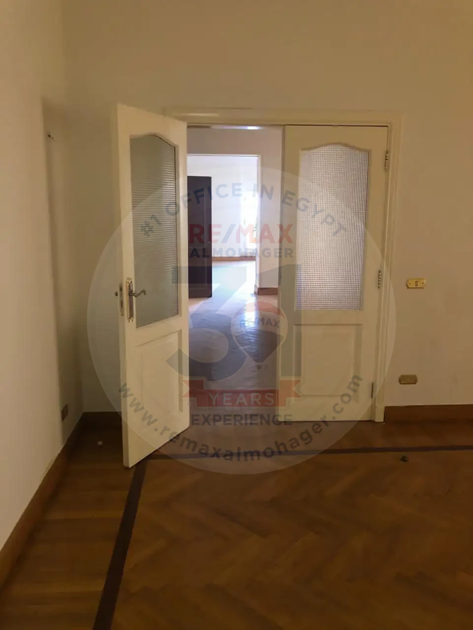 350 sqm apartment for rent in the Fifth District, Fifth Settlement