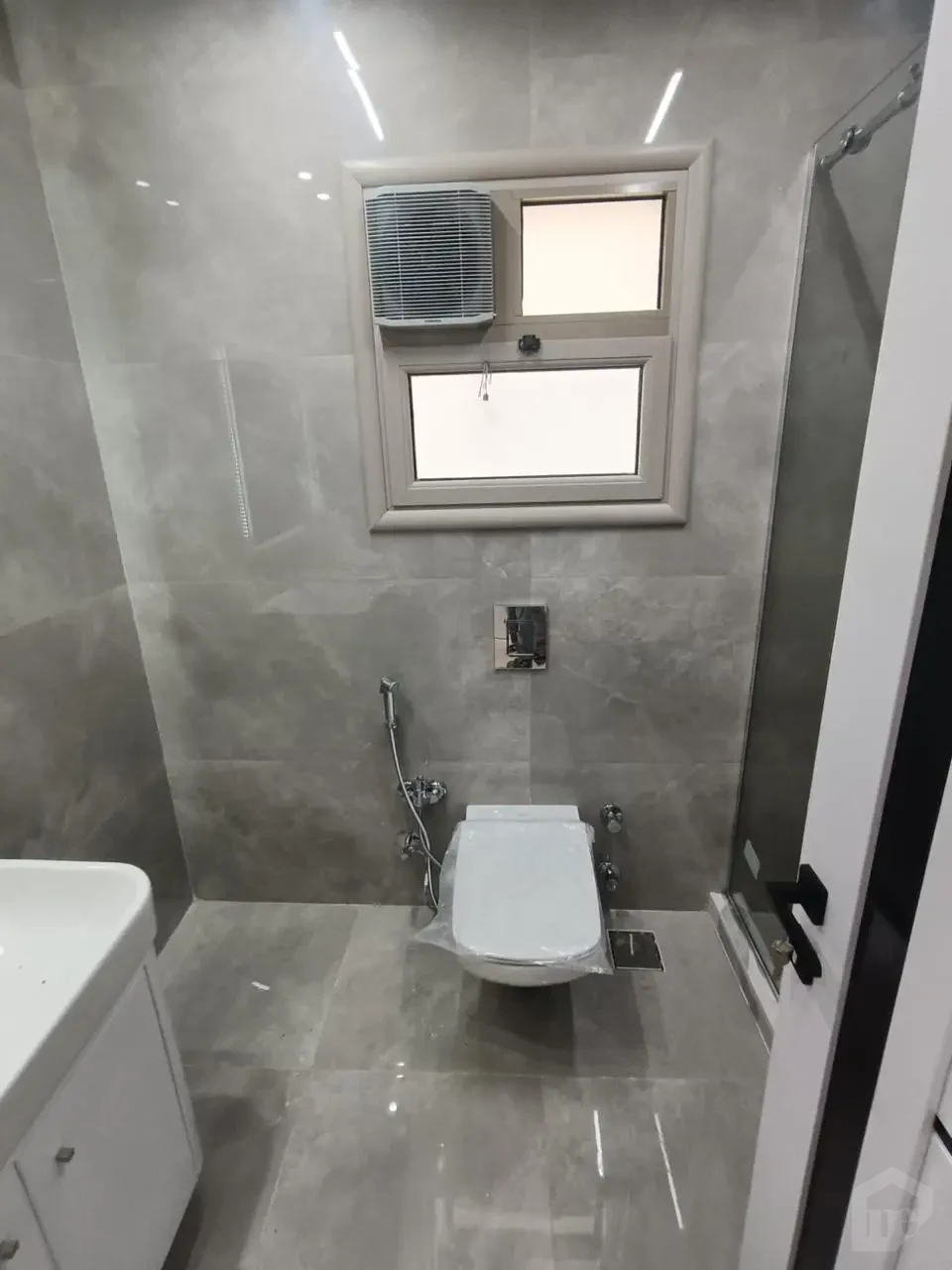 for rent Apartment in moon valley